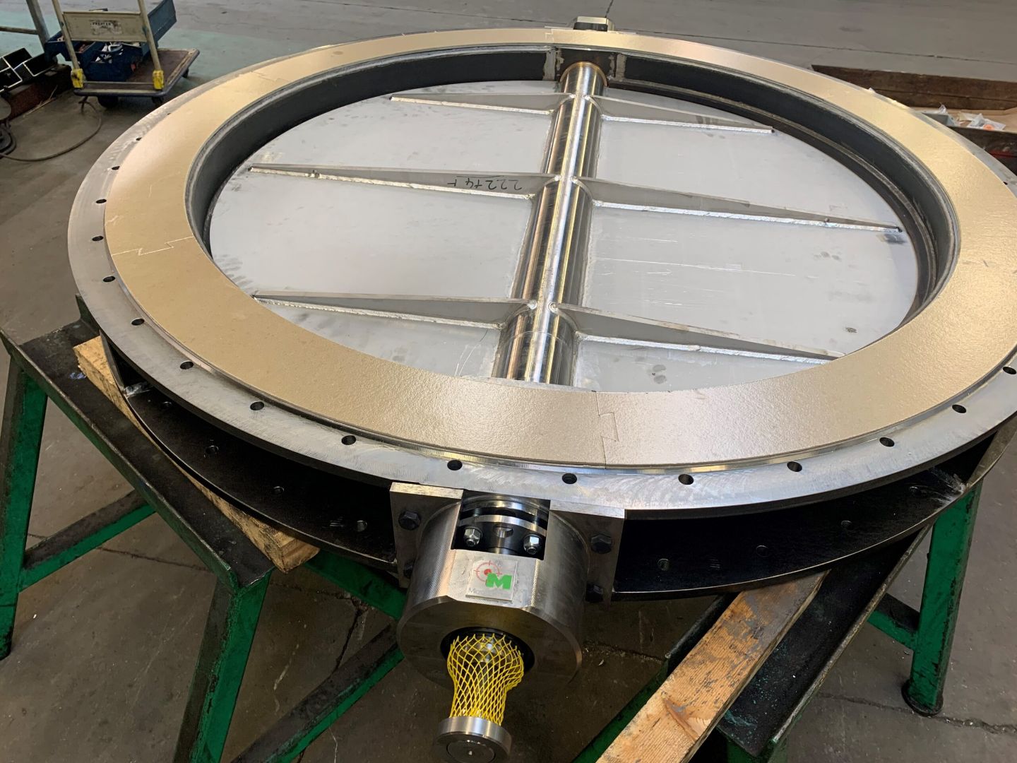 Fabricage en montage van gas afvoerklep